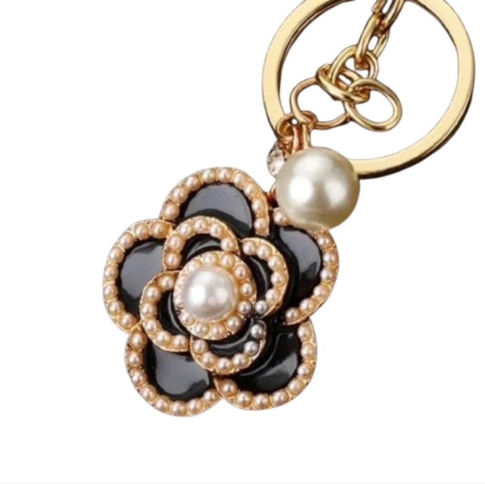Pearl & Rose Bag Accessory Keychain